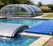 Capace piscine: ce soluție protejează apa?